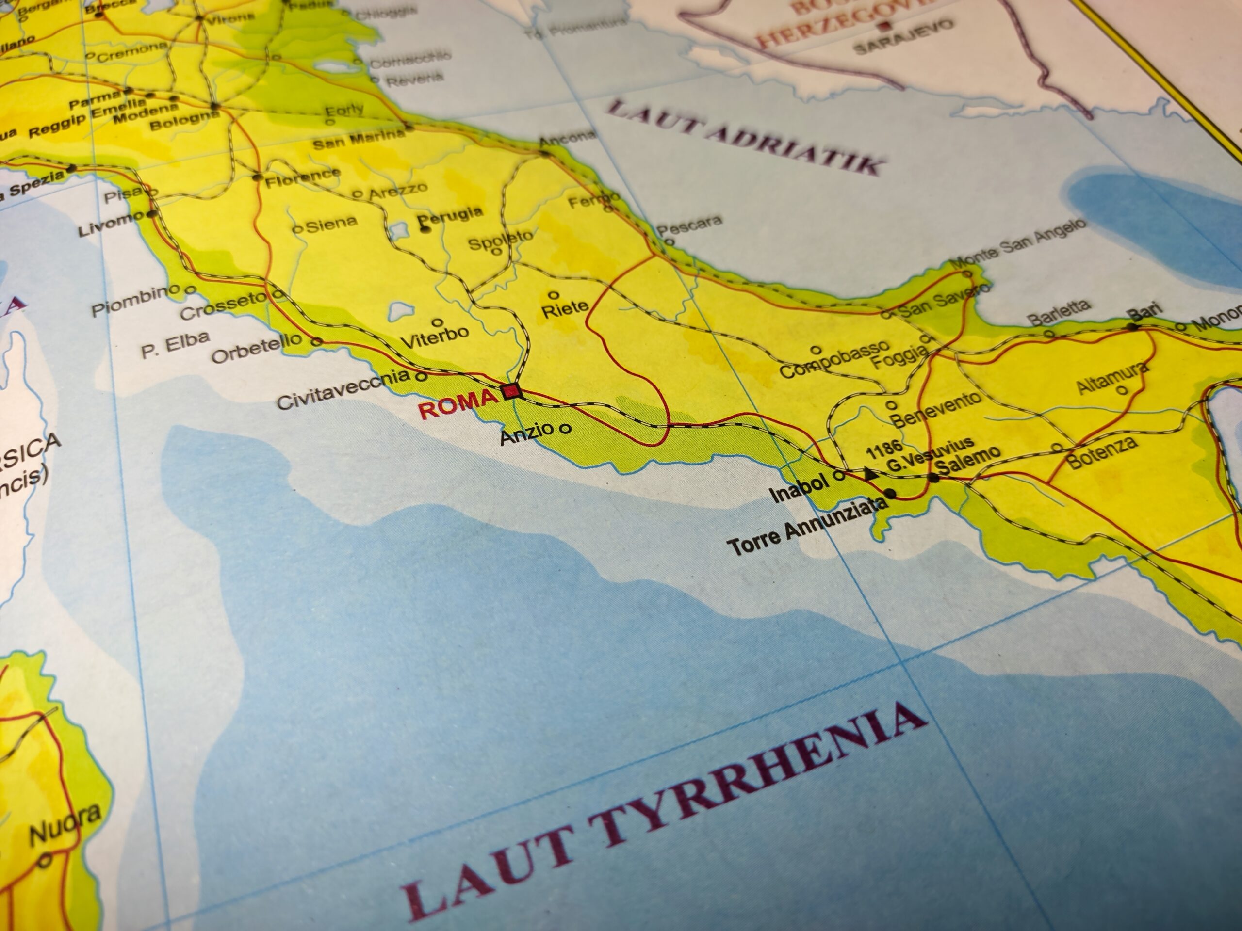 Map Of Central Italy Highlighting Rome And Surrounding Regions